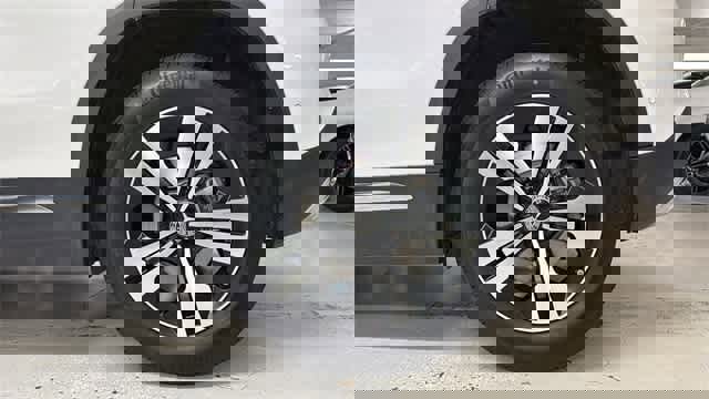 Used 2025 Mercedes-Benz GLA 250 4MATIC image 10