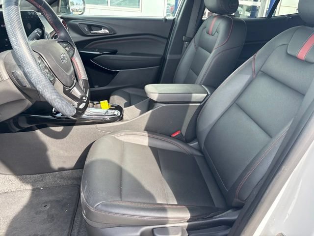 Used 2024 Chevrolet Trax RS w/ Driver Confidence Package FWD image 12