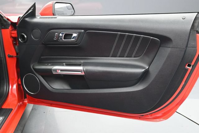 Used 2016 Ford Mustang Premium RWD image 11