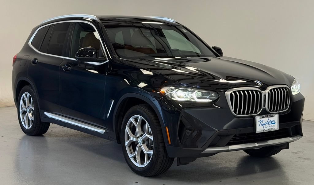 Used 2023 BMW X3 xDrive30i w/ Convenience Package AWD/4WD image 4