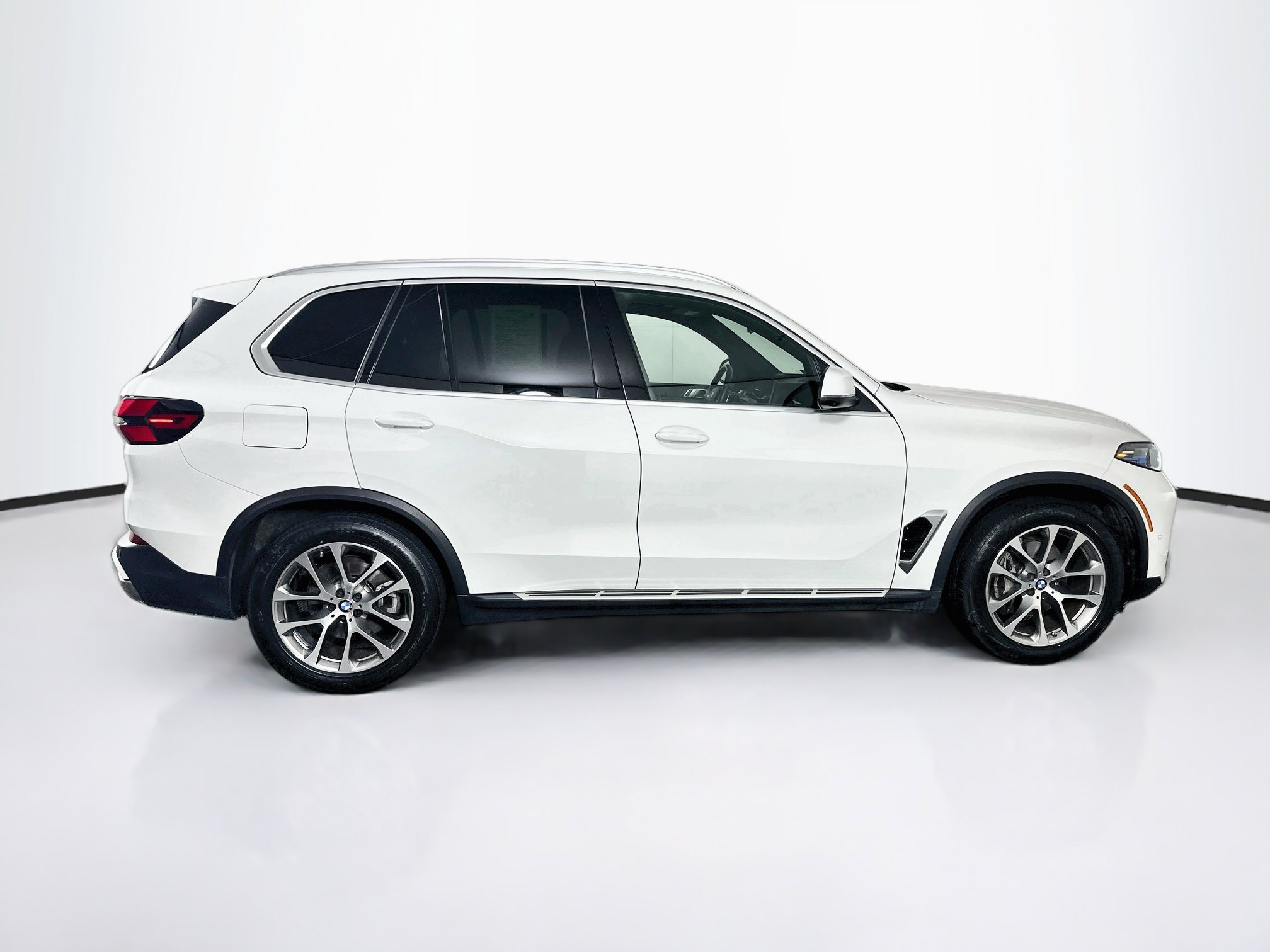 Used 2026 BMW X5 sDrive40i RWD image 10