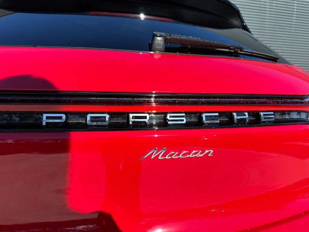 Certified 2026 Porsche Macan Turbo AWD/4WD image 14