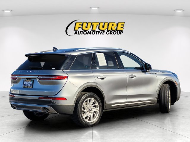 Used 2021 Lincoln Corsair FWD image 4