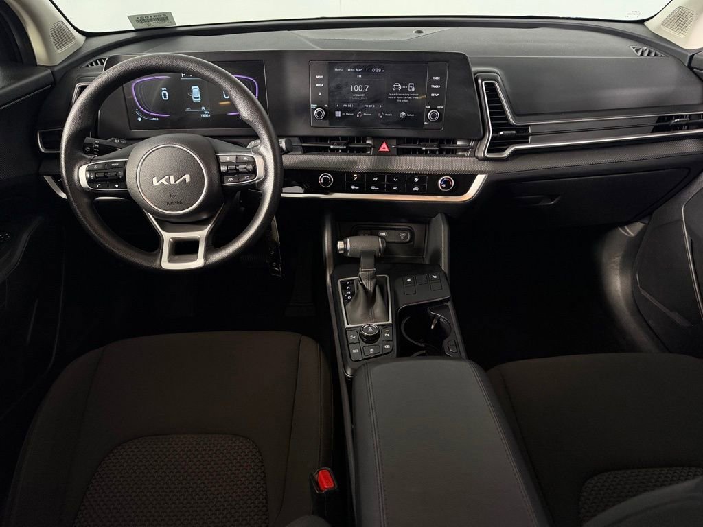 Used 2025 Kia Sportage LX image 13