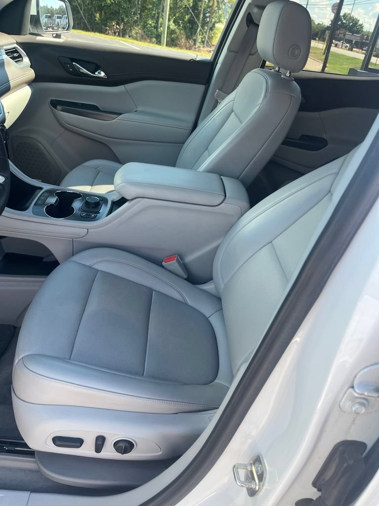 Used 2023 GMC Acadia SLT FWD image 6