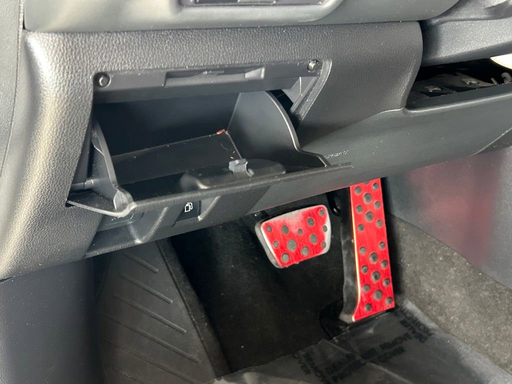 Used 2023 Toyota Highlander LE image 47