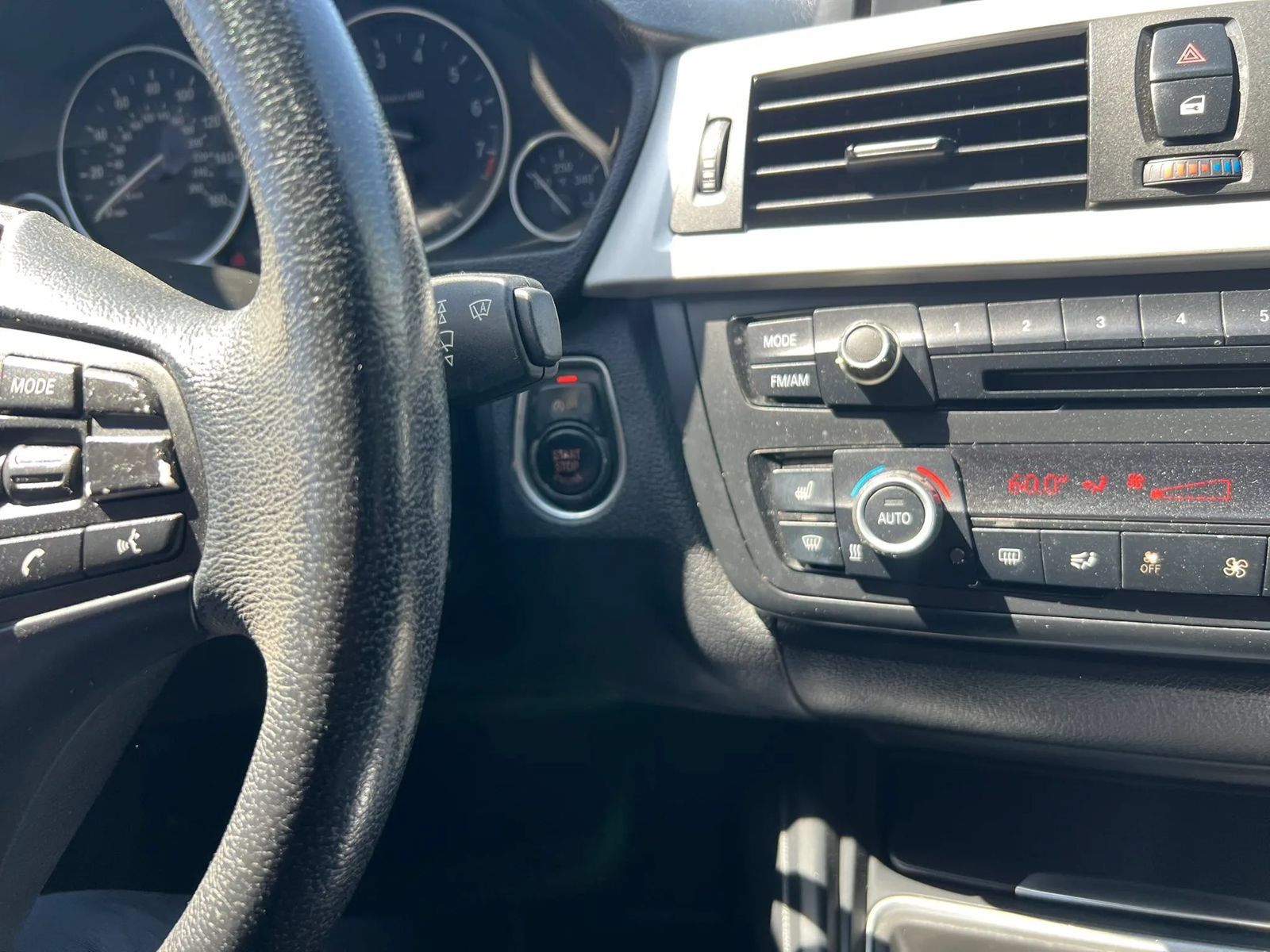 Used 2014 BMW 320i Sedan RWD image 16