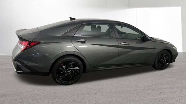 New 2026 Hyundai Elantra Sport FWD image 9