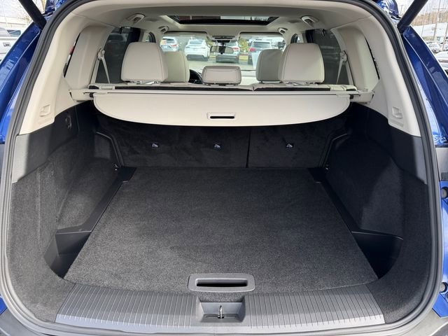 Used 2021 Nissan Rogue SV image 35