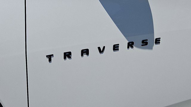 Used 2023 Chevrolet Traverse RS w/ LPO, Floor Liner Package FWD image 32