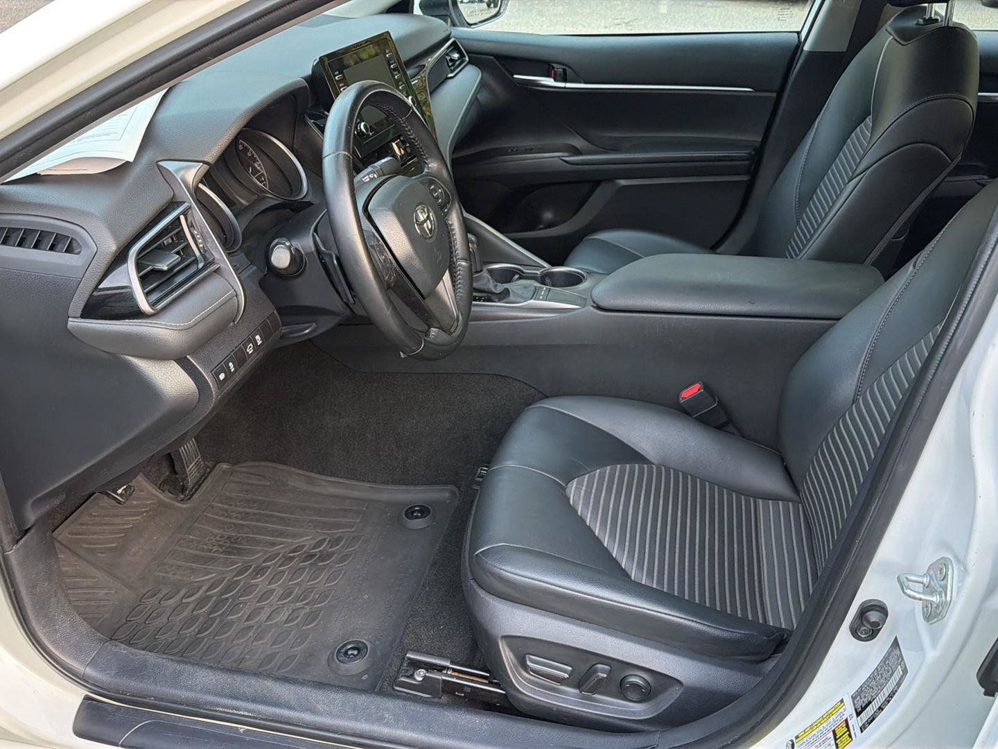 Certified 2023 Toyota Camry SE FWD image 10