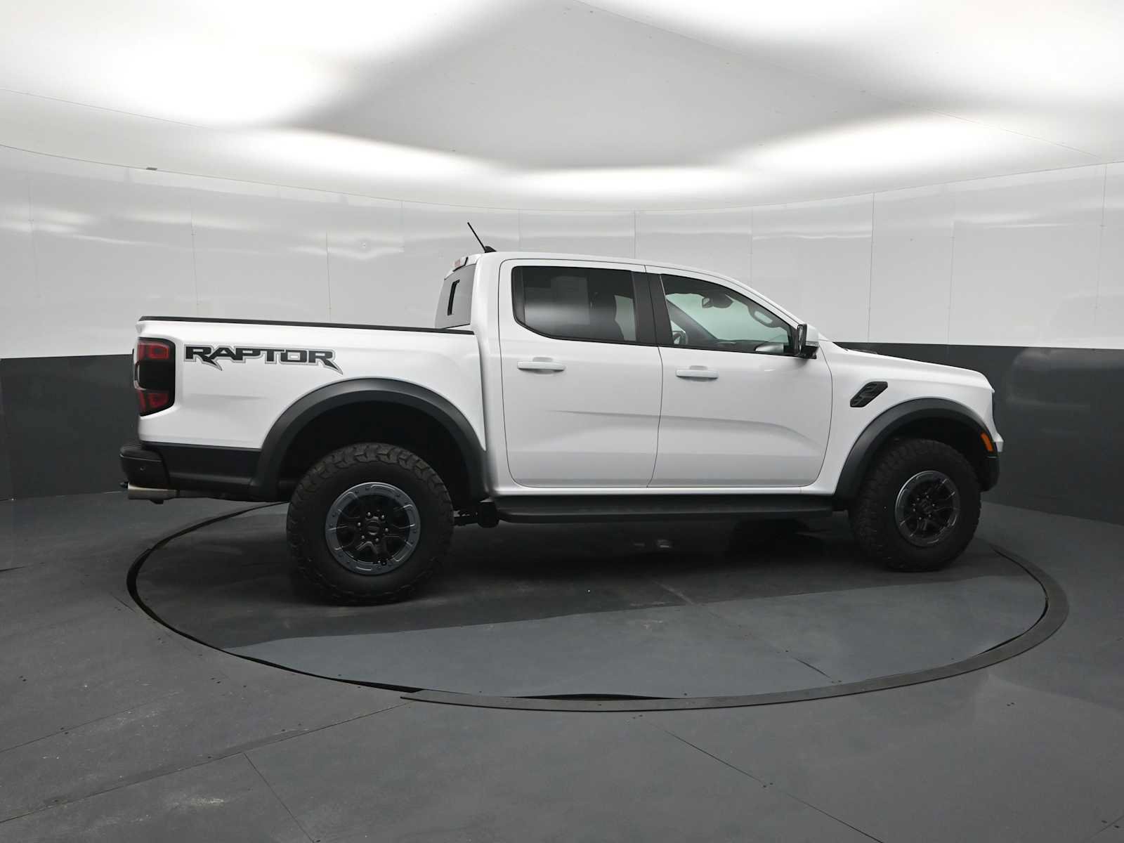 Certified 2024 Ford Ranger Raptor AWD/4WD image 9