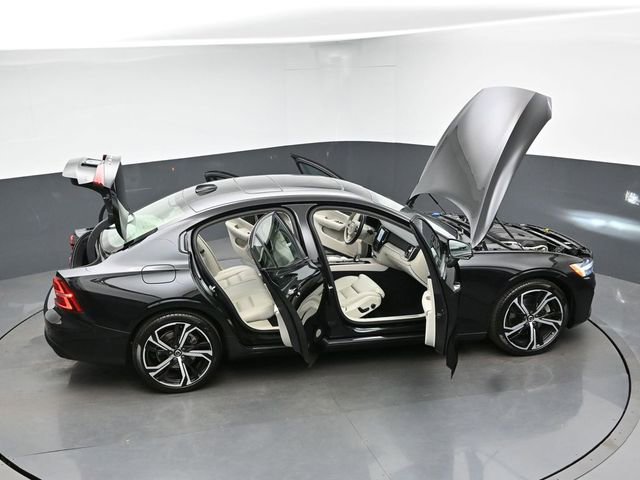 Used 2023 Volvo S60 B5 Ultimate w/ Protection Package Premier FWD image 44
