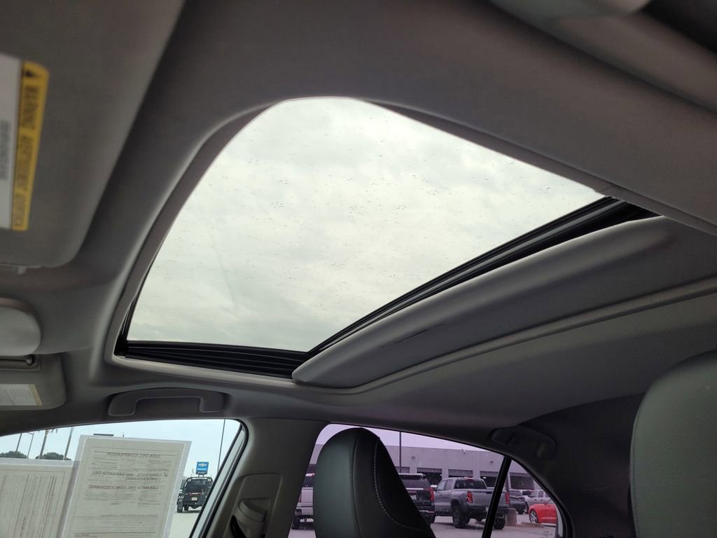 Used 2024 Toyota Camry XSE w/ Cold Weather Package image 18