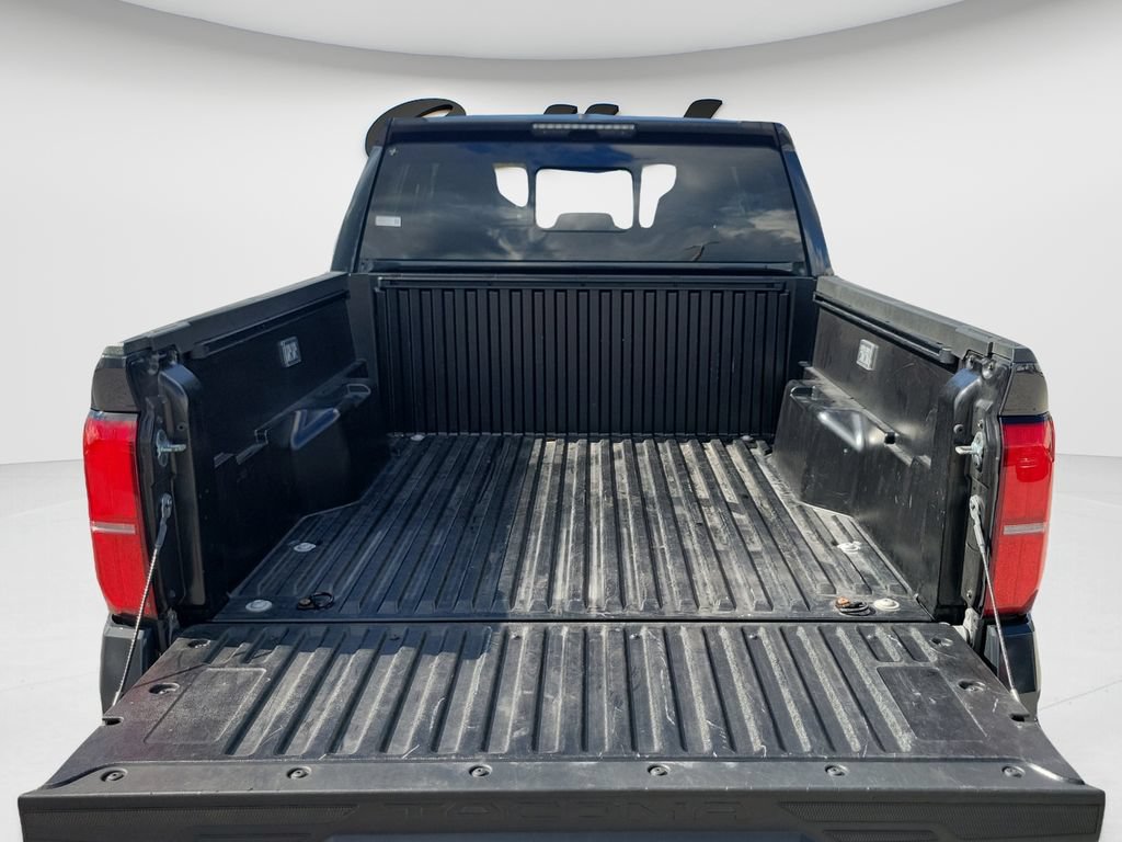 Certified 2024 Toyota Tacoma SR5 w/ SR5 Upgrade Package AWD/4WD image 9