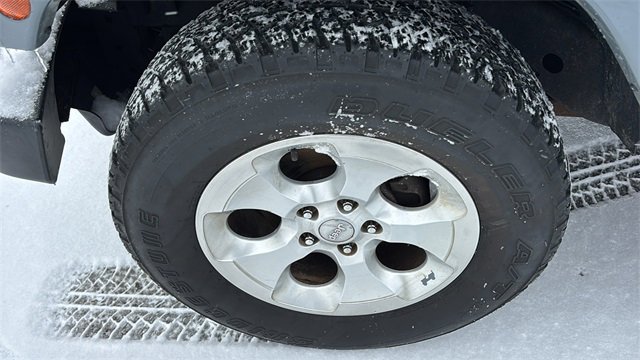 Used 2014 Jeep Wrangler Unlimited Sahara w/ Connectivity Group image 27