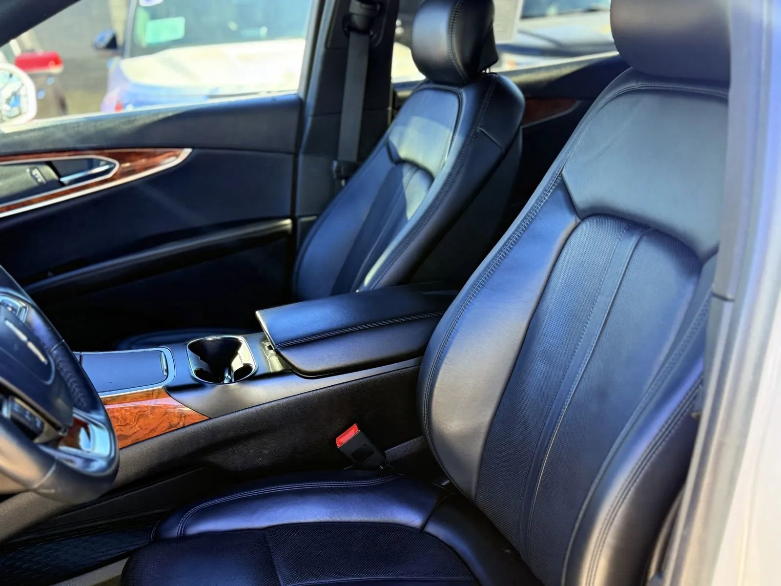 Used 2019 Lincoln Nautilus Reserve image 14