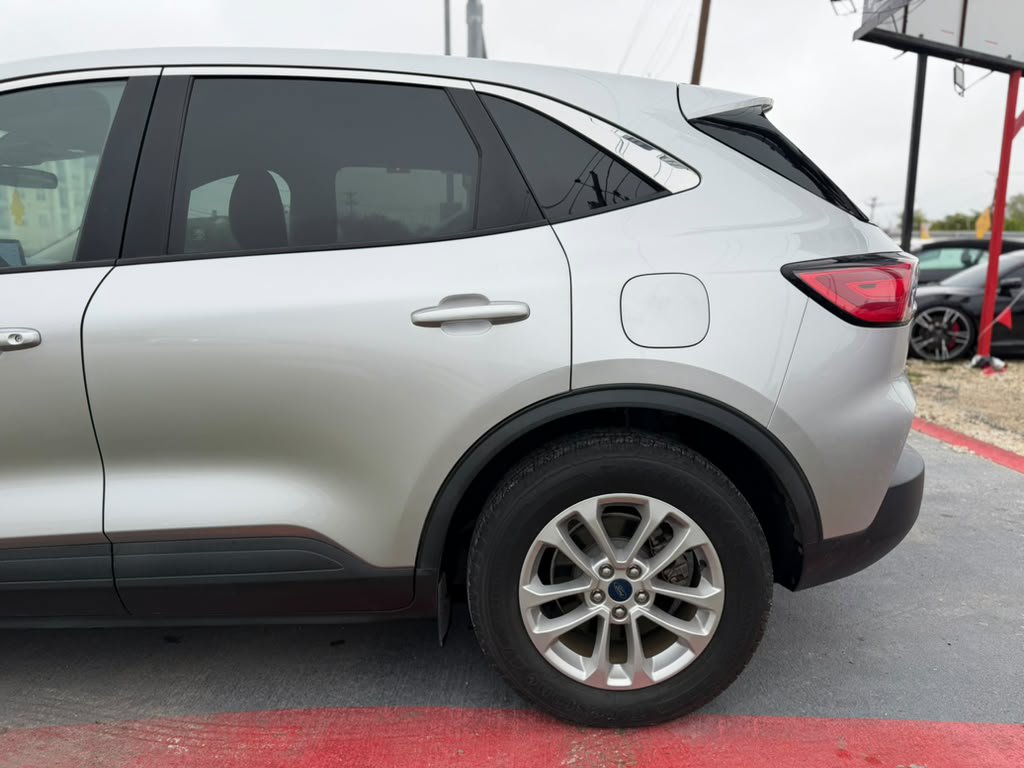 Used 2020 Ford Escape SE FWD image 5