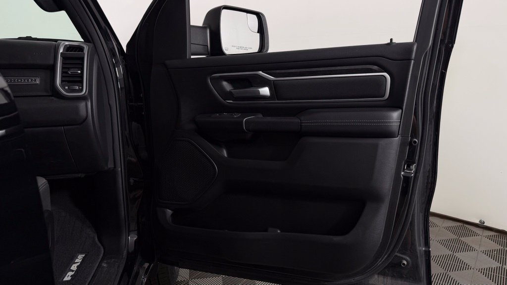 Used 2023 RAM 1500 Big Horn AWD/4WD image 30
