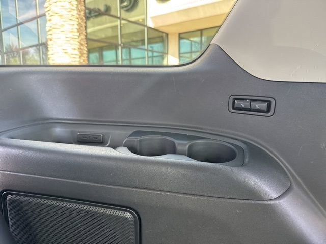 Used 2025 Ford Expedition Platinum image 39