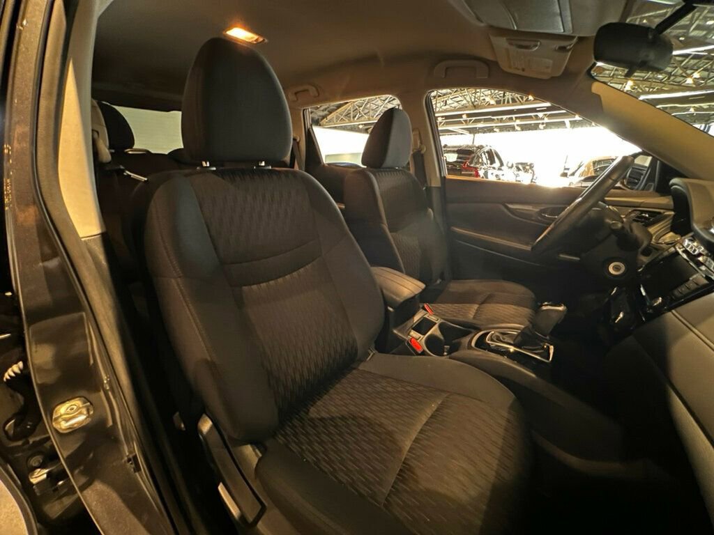 Used 2020 Nissan Rogue S w/ Special Edition Package image 31