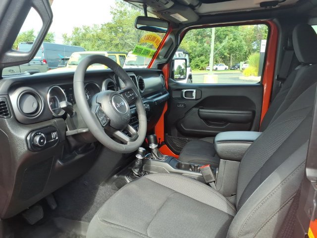 Certified 2023 Jeep Wrangler Sport AWD/4WD image 19