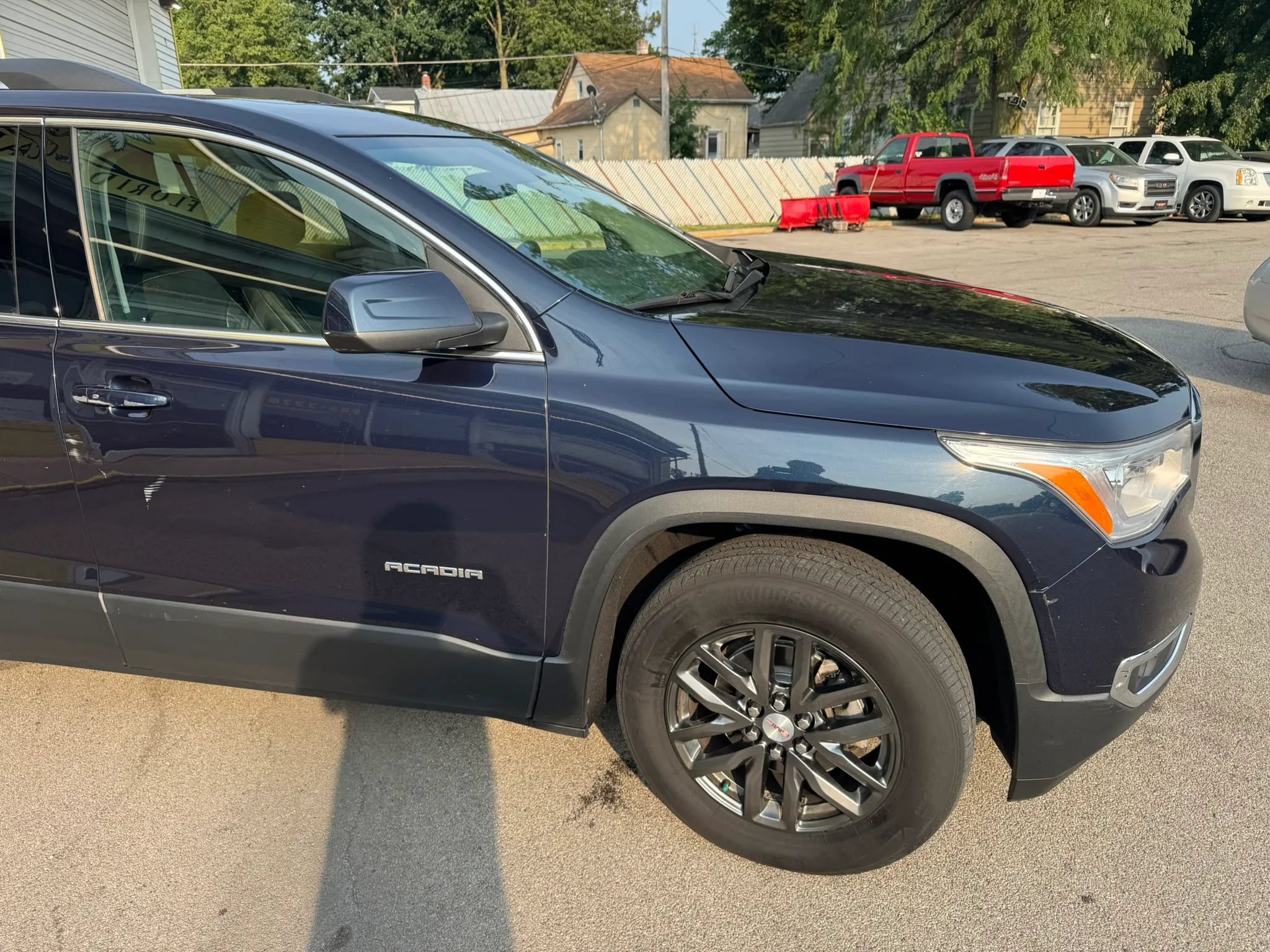 Used 2017 GMC Acadia SLT FWD image 11