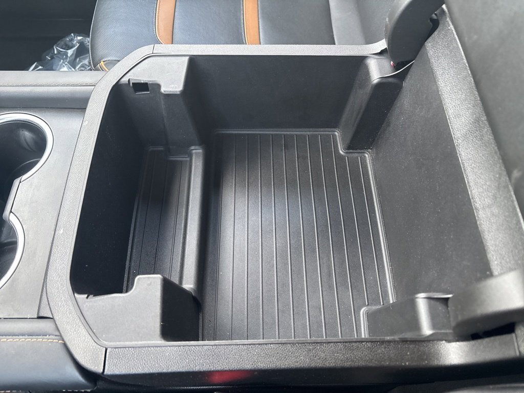 Used 2023 GMC Yukon AT4 w/ AT4 Premium Plus Package image 24