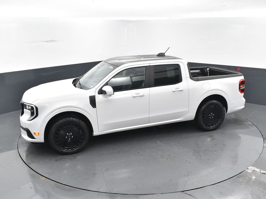 New 2025 Ford Maverick Lobo image 27