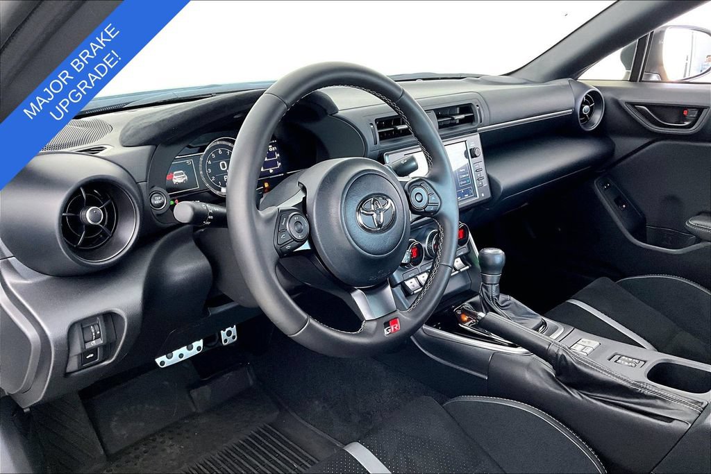 Used 2023 Toyota GR86 Premium w/ ALL Weather Mat Package (TMS) RWD image 16