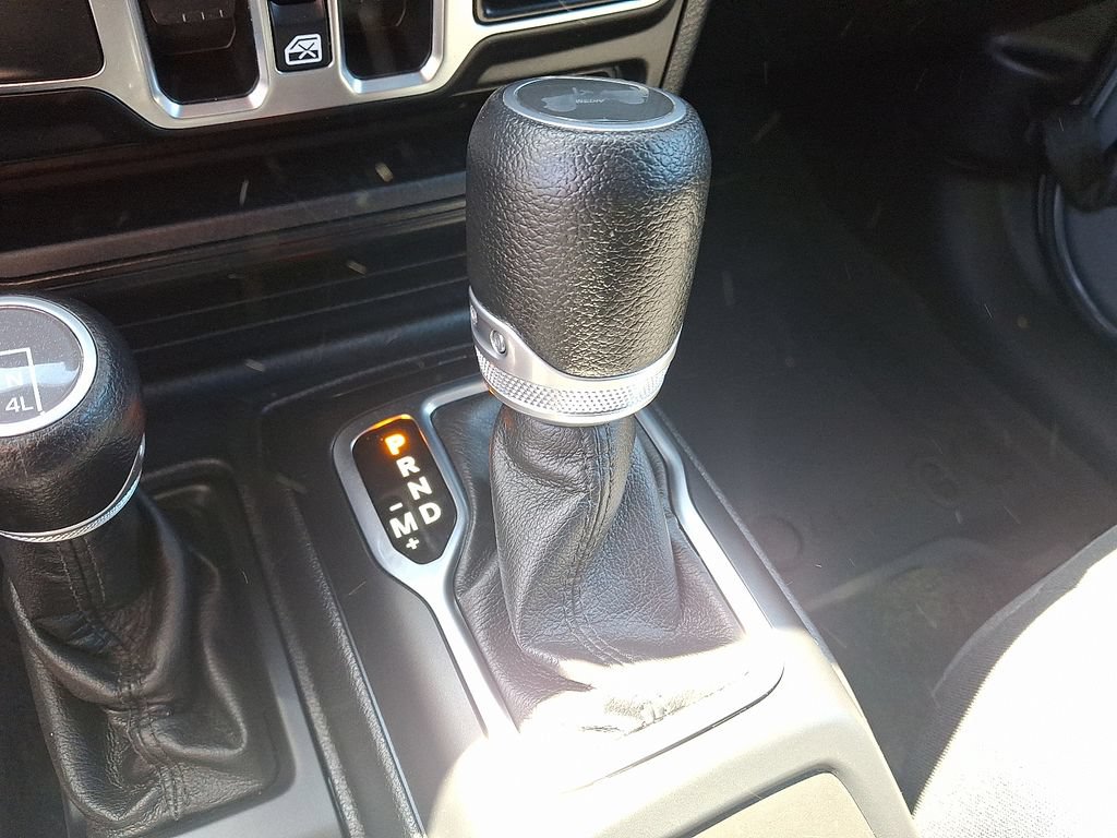 Used 2021 Jeep Wrangler Unlimited Sport AWD/4WD image 15