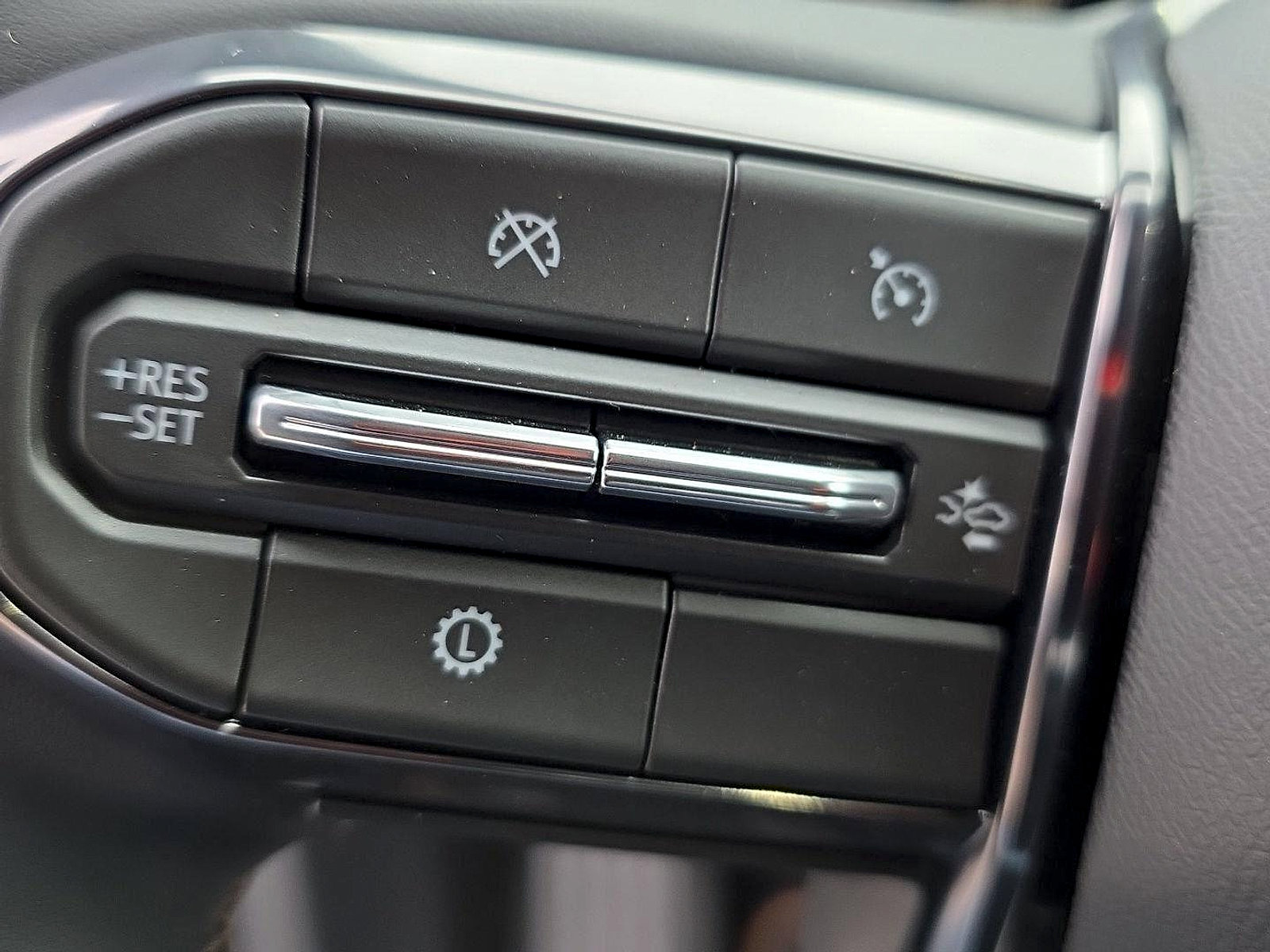 New 2026 GMC Terrain AT4 AWD/4WD image 23