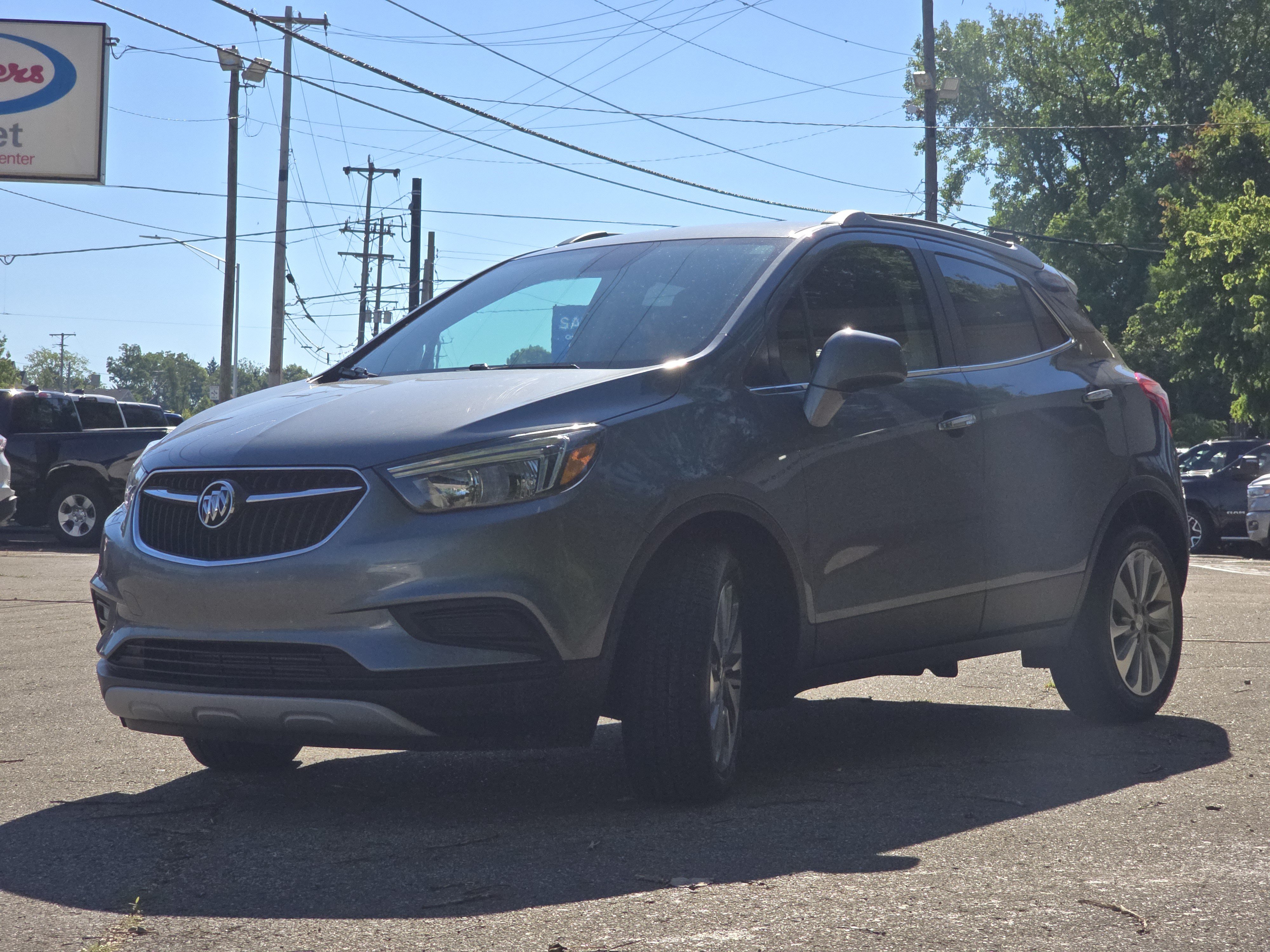 Used 2020 Buick Encore Preferred FWD image 3