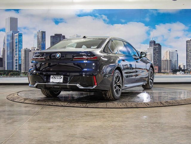 Used 2026 BMW 740i xDrive w/ Executive Package image 8