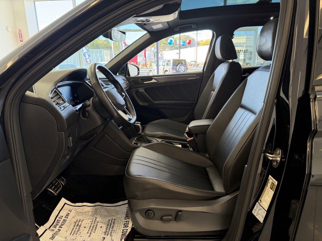 Used 2022 Volkswagen Tiguan SE R-Line AWD/4WD image 28