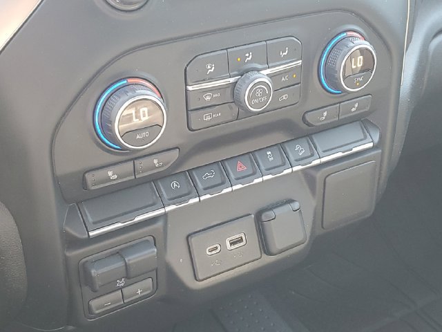 Used 2019 Chevrolet Silverado 1500 RST AWD/4WD image 18