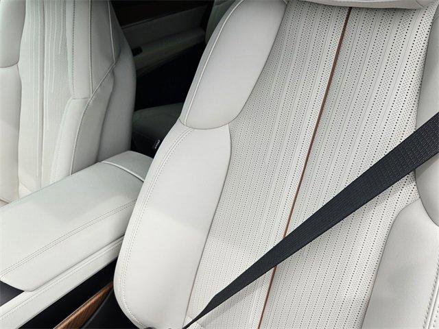 New 2026 Cadillac Vistiq Luxury image 16