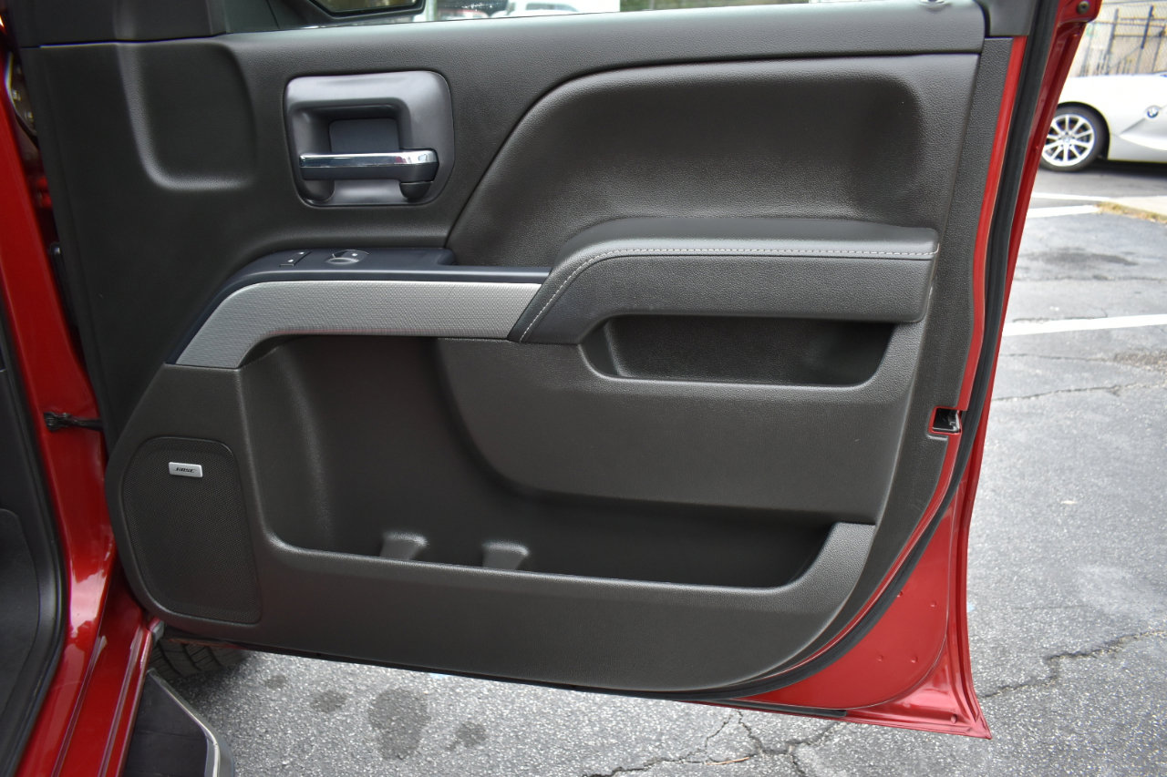 Used 2018 Chevrolet Silverado 1500 LT w/ All Star Edition image 38