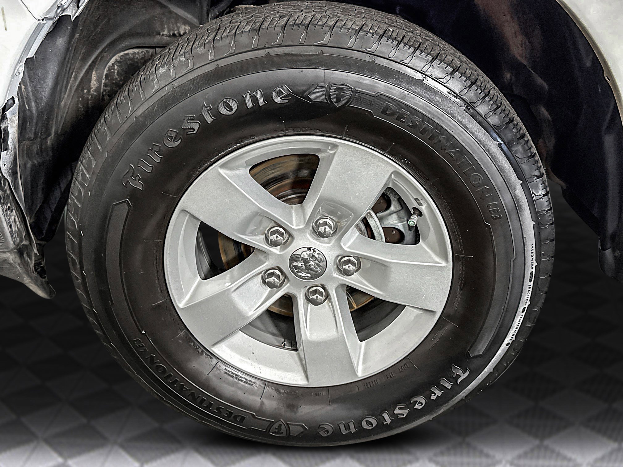 Used 2021 RAM 1500 Classic SLT image 31