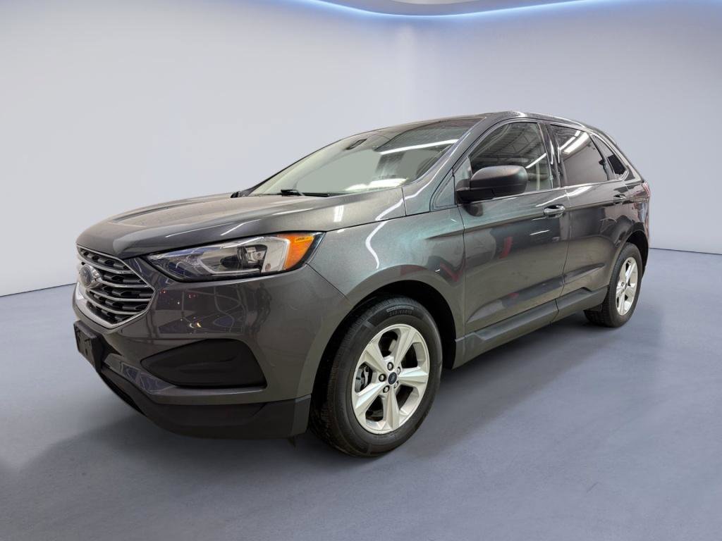 Used 2019 Ford Edge SE image 3
