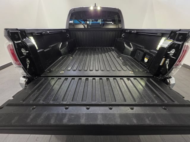 Used 2021 Toyota Tacoma TRD Off-Road AWD/4WD image 21