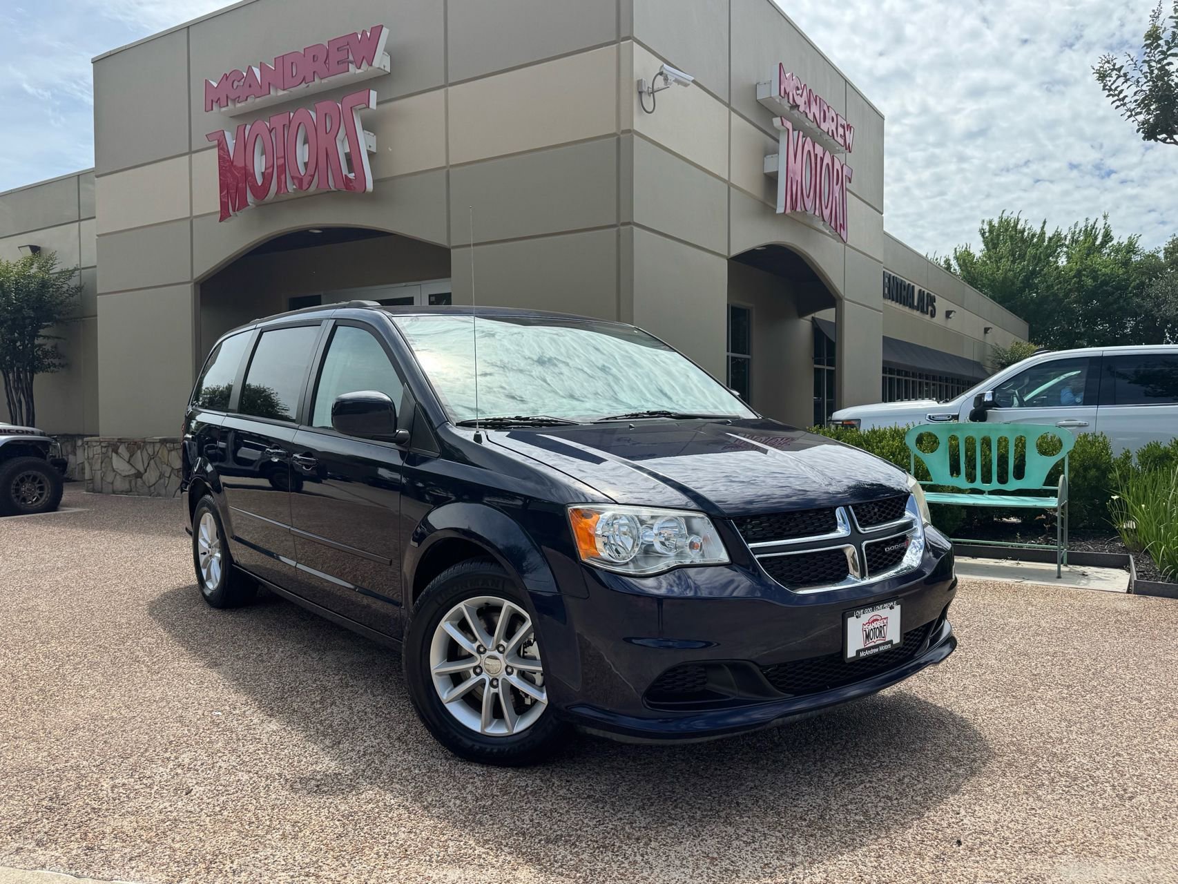 Used 2016 Dodge Grand Caravan SXT w/ Rear Park Assist Package