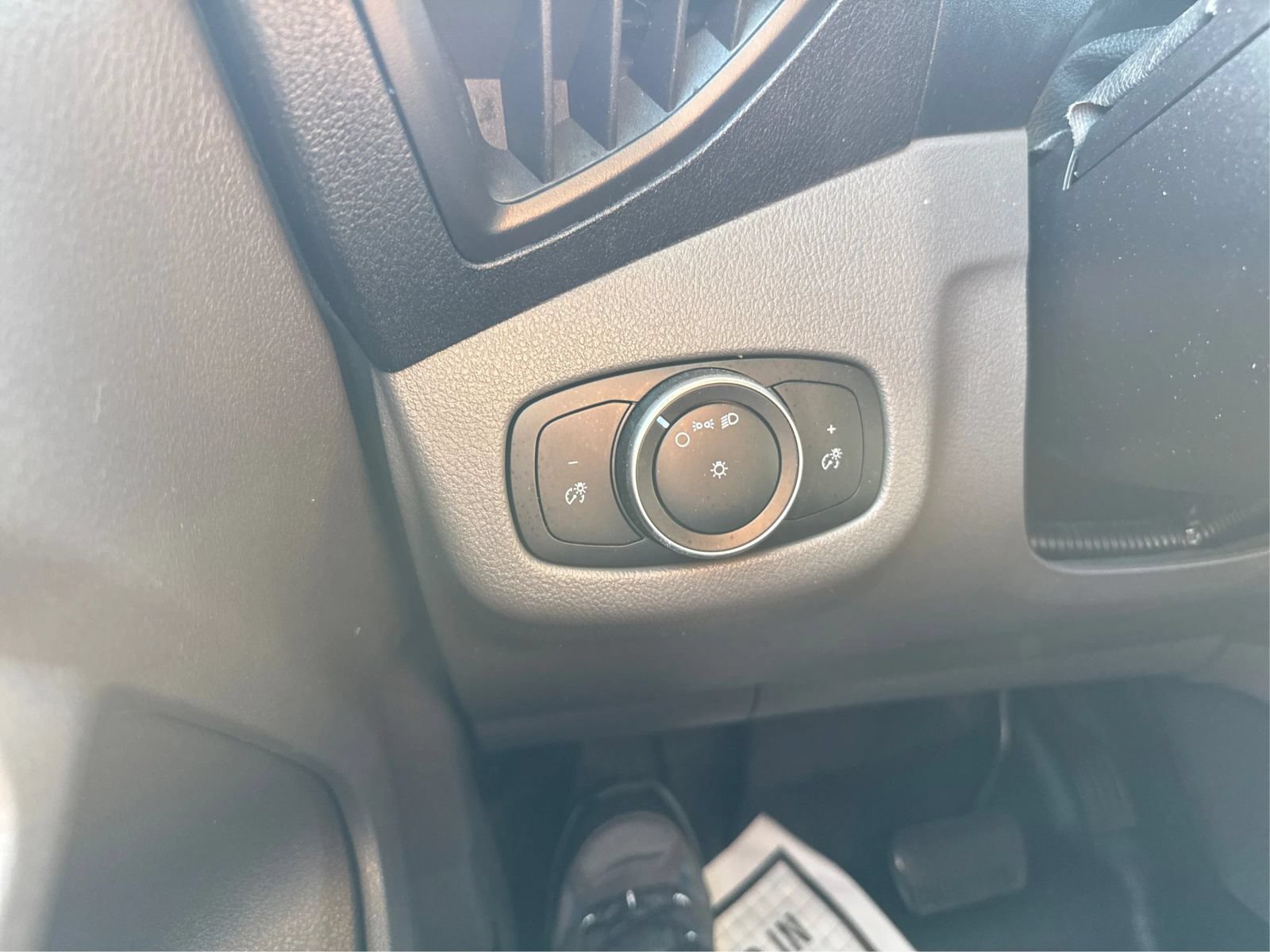 Used 2019 Ford Transit Connect XL FWD image 17