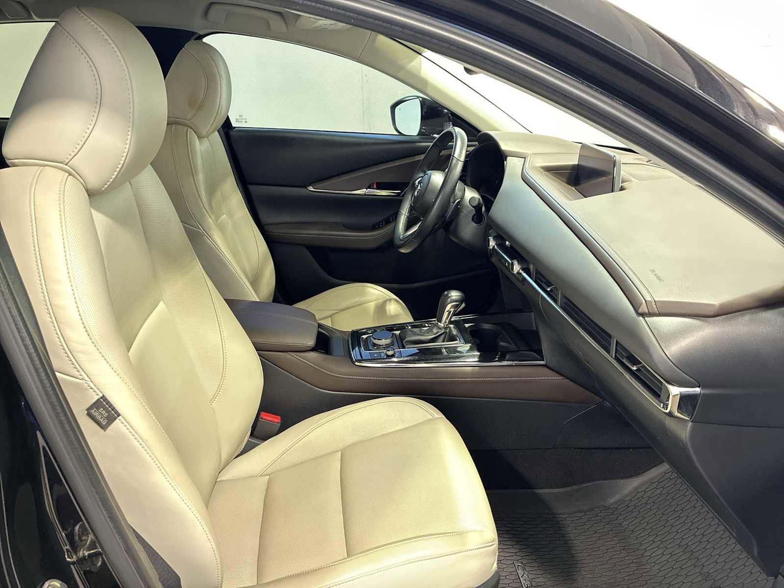 Used 2021 MAZDA CX-30 AWD 2.5 S w/ Premium Package image 26