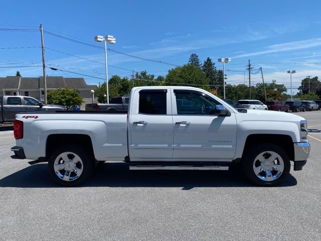 Used 2017 Chevrolet Silverado 1500 LTZ w/ Sport Package AWD/4WD image 6