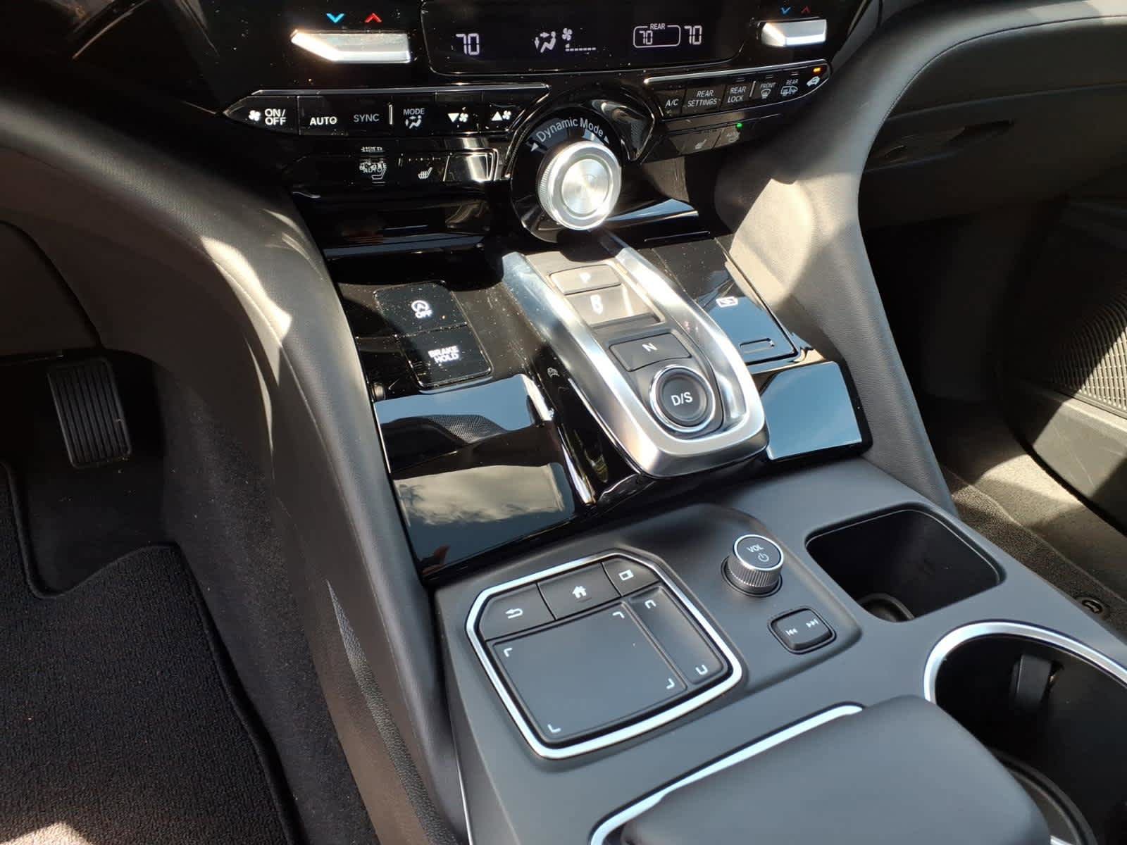 Used 2024 Acura MDX SH-AWD w/ Technology Package image 14