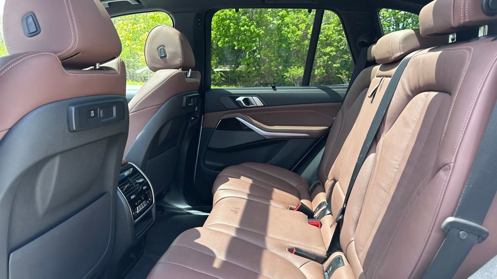 Used 2021 BMW X5 xDrive40i w/ Premium Package AWD/4WD image 18