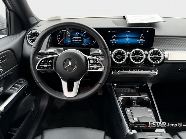 Used 2022 Mercedes-Benz GLB 250 4MATIC w/ Premium Package Lite image 19