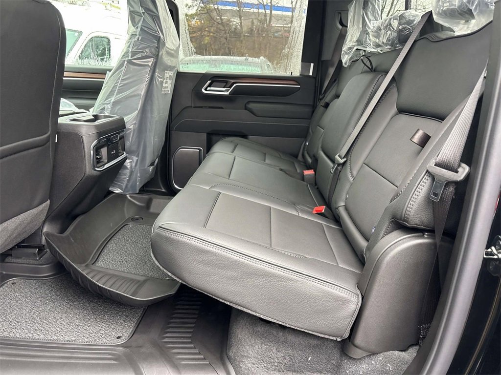 New 2026 GMC Sierra 3500 Denali w/ Denali Reserve Package image 5