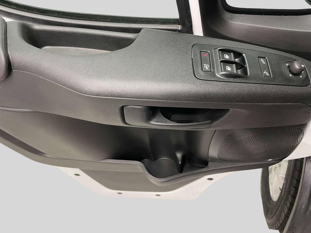 New 2025 RAM ProMaster 3500 w/ Quick Order Package 22G SLT image 15